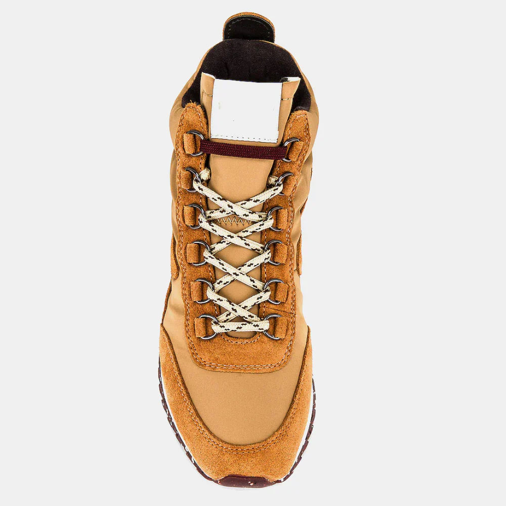 Retro Hiker